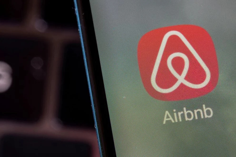 airbnb sanciones fiestas