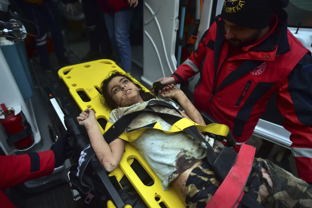 Turquía rescatistas sobrevivientes